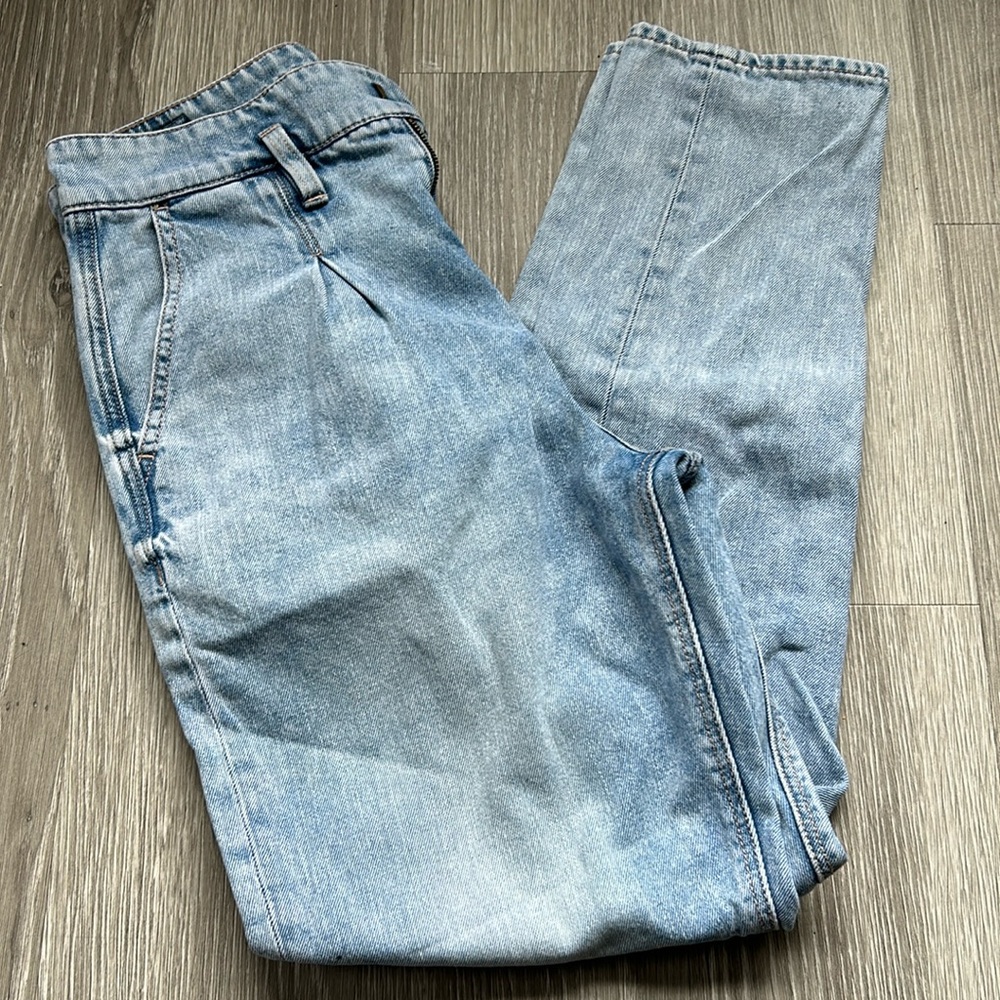 American Eagle Outfitters Women’s High-Waisted Paper bag Jeans